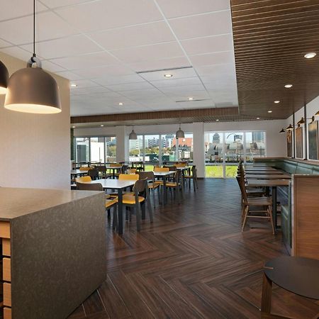 סנט לואיס Fairfield Inn And Suites By Marriott St Louis Downtown מראה חיצוני תמונה