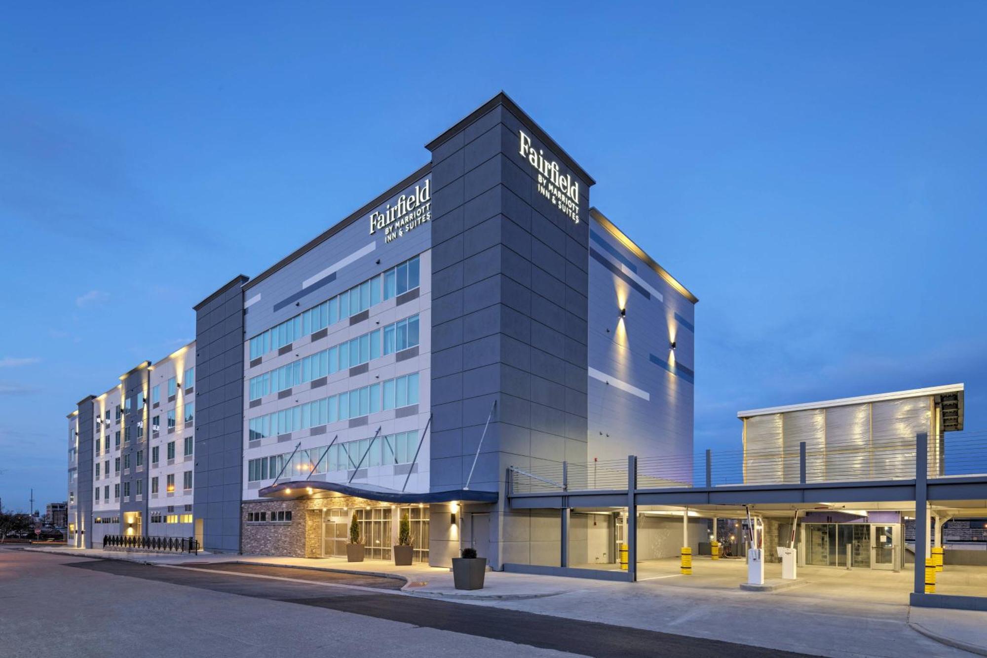 סנט לואיס Fairfield Inn And Suites By Marriott St Louis Downtown מראה חיצוני תמונה