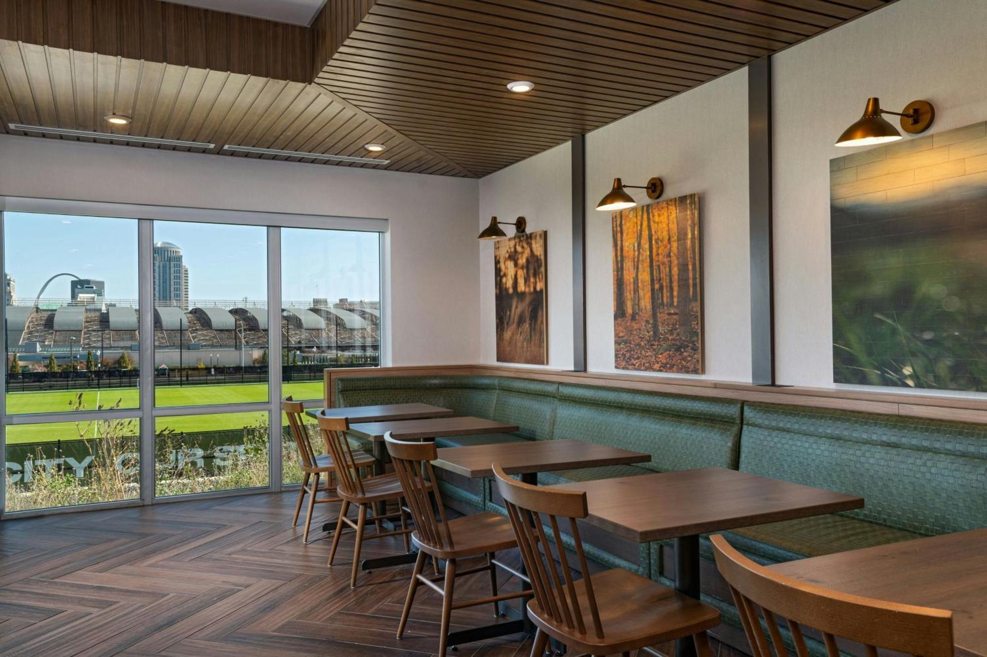 סנט לואיס Fairfield Inn And Suites By Marriott St Louis Downtown מראה חיצוני תמונה